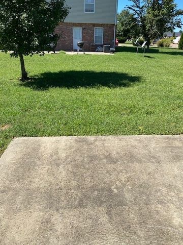 810 Professional Park Dr Apt 2C, Clarksville, TN 37040