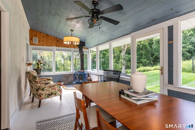 31 Bethwood Lane, Woodbury, CT 06798
