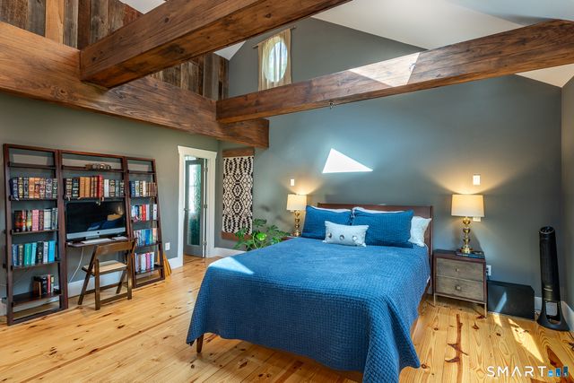 31 Bethwood Lane, Woodbury, CT 06798
