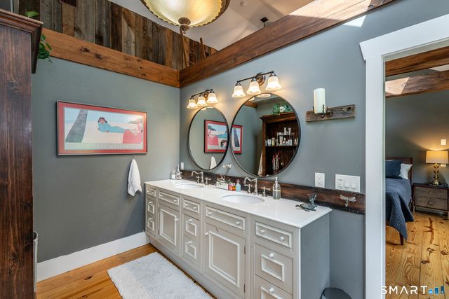 31 Bethwood Lane, Woodbury, CT 06798
