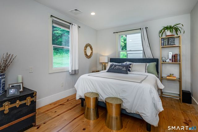 31 Bethwood Lane, Woodbury, CT 06798