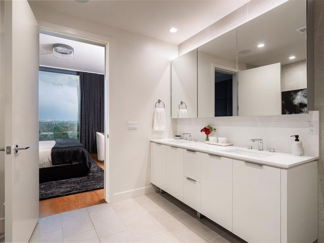 44 East Ave 2101, Austin, TX 78701