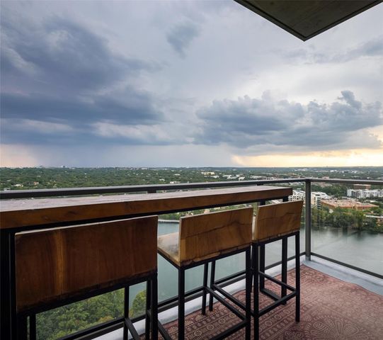 44 East Ave 2101, Austin, TX 78701