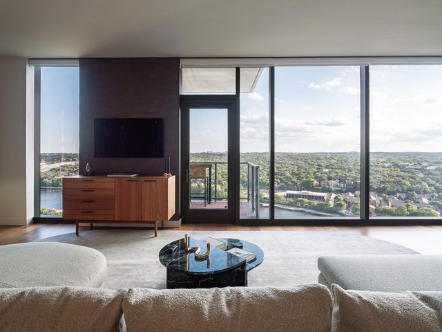 44 East Ave 2101, Austin, TX 78701