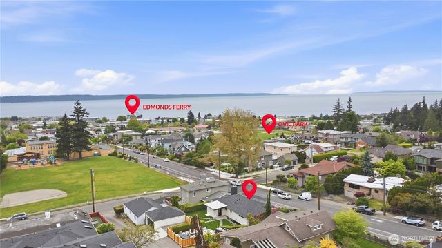 812 Main Street, Edmonds, WA 98020