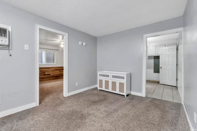 885 W 590 S Road, Wolcottville, IN 46795