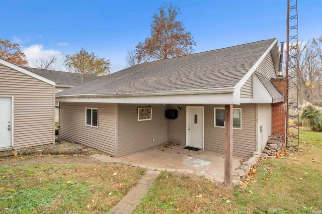 885 W 590 S Road, Wolcottville, IN 46795