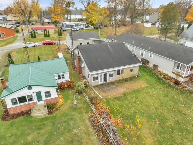 885 W 590 S Road, Wolcottville, IN 46795