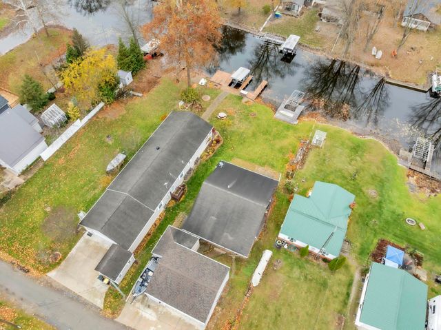 885 W 590 S Road, Wolcottville, IN 46795