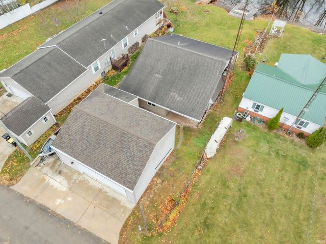 885 W 590 S Road, Wolcottville, IN 46795