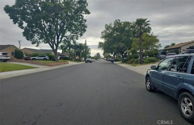 832 Flora, Ontario, CA 91762