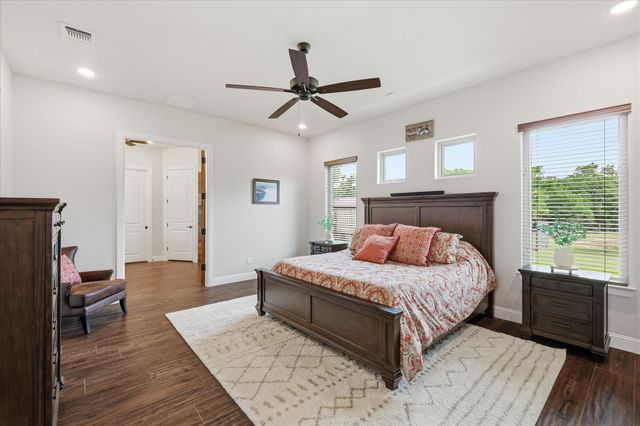 321 Arborview Drive, Weatherford, TX 76088