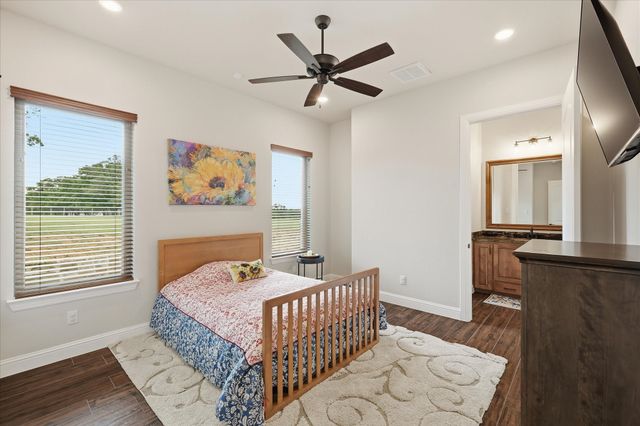 321 Arborview Drive, Weatherford, TX 76088