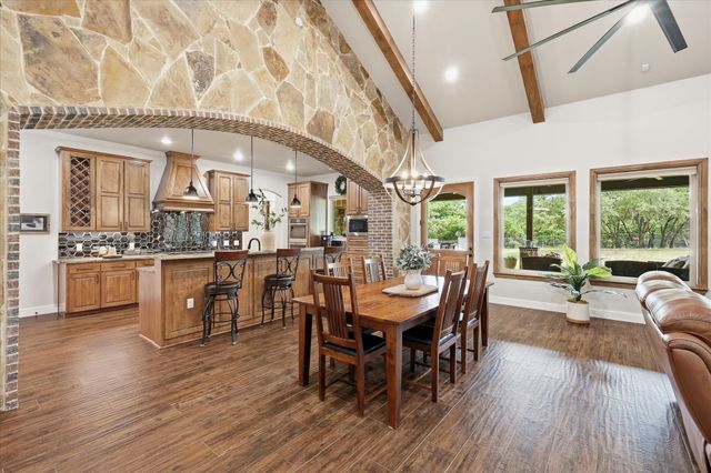 321 Arborview Drive, Weatherford, TX 76088
