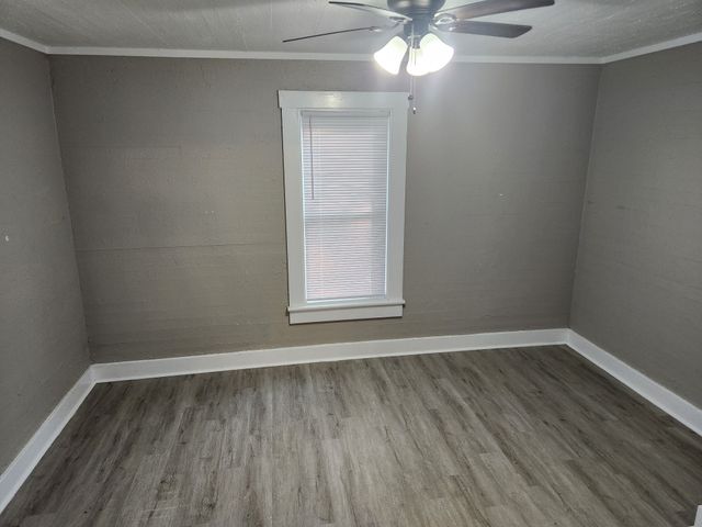 1306 W Lincoln St, Tullahoma, TN 37388