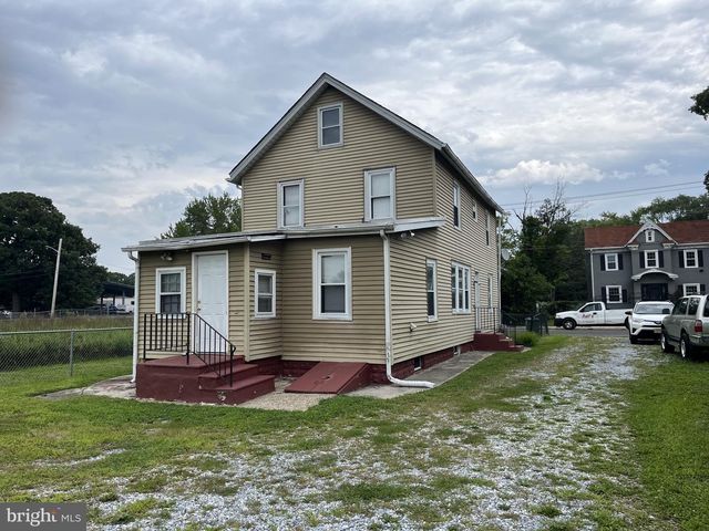 207 S MAIN ST, Glassboro, NJ 08028