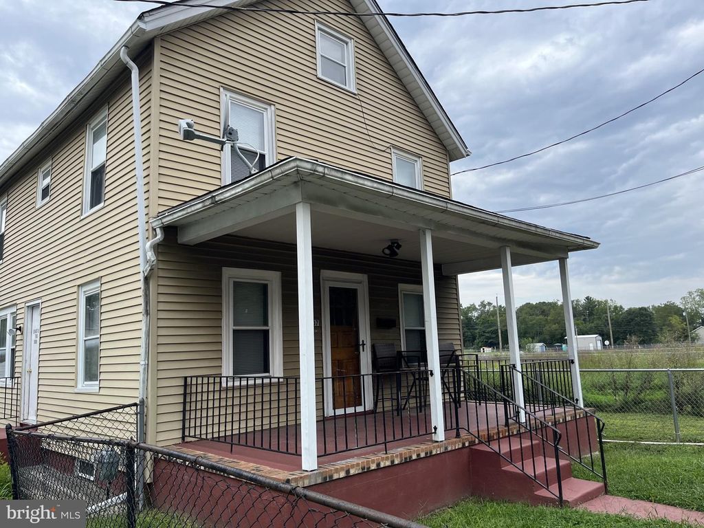 207 S MAIN ST, Glassboro, NJ 08028