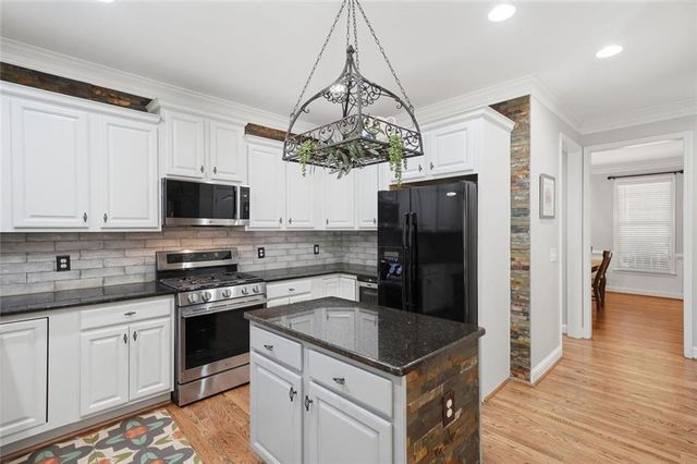 214 Montana Way, Canton, GA 30114