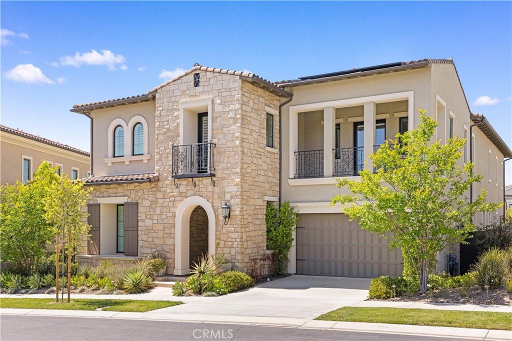 Image 1 of property listing at 84 Eider Run, Irvine, CA 92618