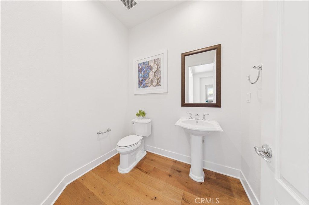 Image 35 of property listing at 84 Eider Run, Irvine, CA 92618