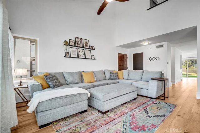 26606 La Roda, Mission Viejo, CA 92691
