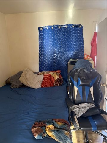 208 E Poplar, Compton, CA 90220