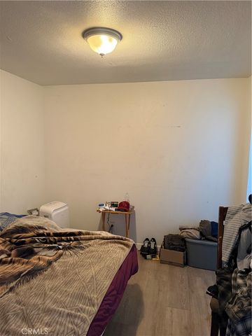 208 E Poplar, Compton, CA 90220