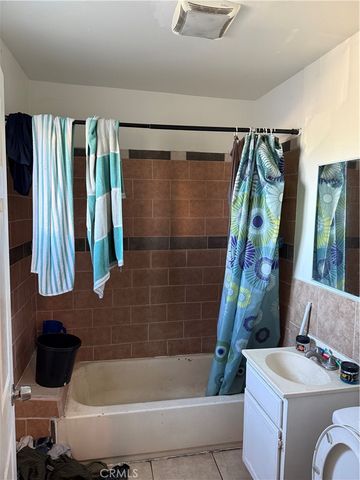208 E Poplar, Compton, CA 90220