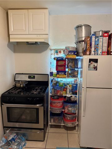 208 E Poplar, Compton, CA 90220