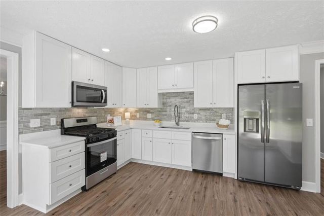 1921 E Bay Street E, Hoschton, GA 30548