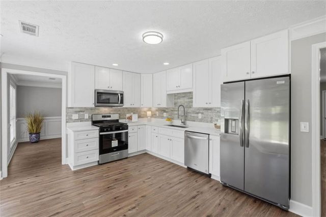 1921 E Bay Street E, Hoschton, GA 30548