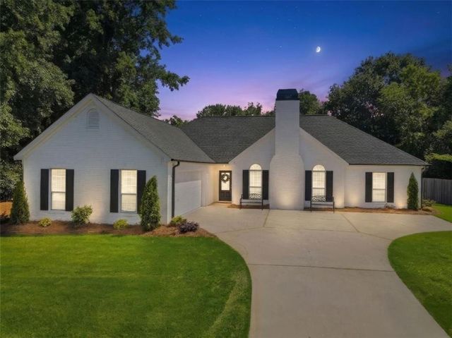 1921 E Bay Street E, Hoschton, GA 30548