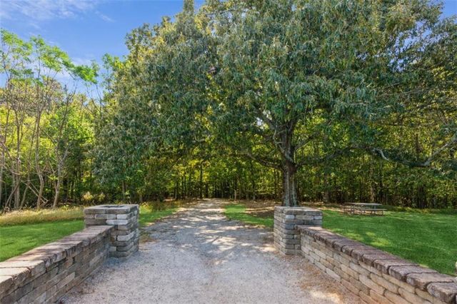1921 E Bay Street E, Hoschton, GA 30548