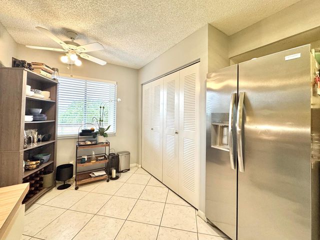 7006 Huntington Lane, Delray Beach, FL 33446