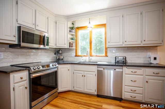 34 Stanley Drive, Andover, CT 06232