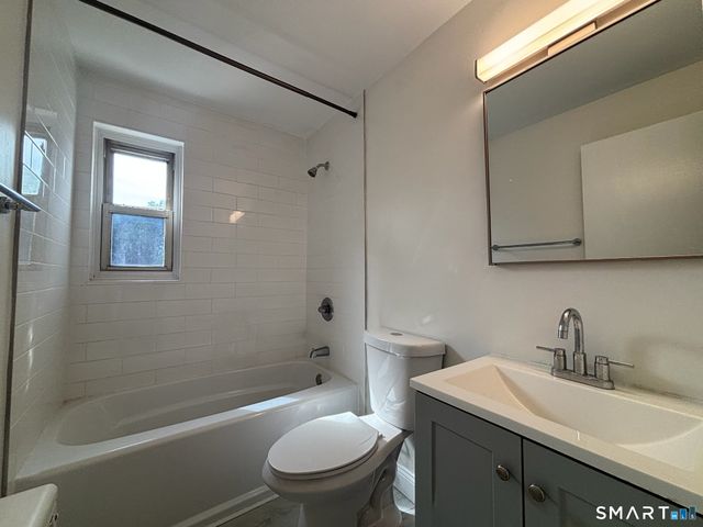 182 Seaton Road 4, Stamford, CT 06902