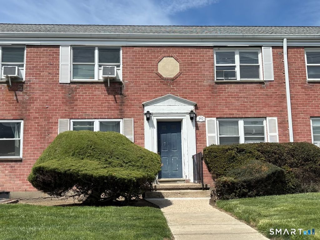 182 Seaton Road 4, Stamford, CT 06902
