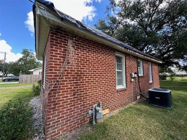 900 Mathilda Drive, Sulphur, LA 70663