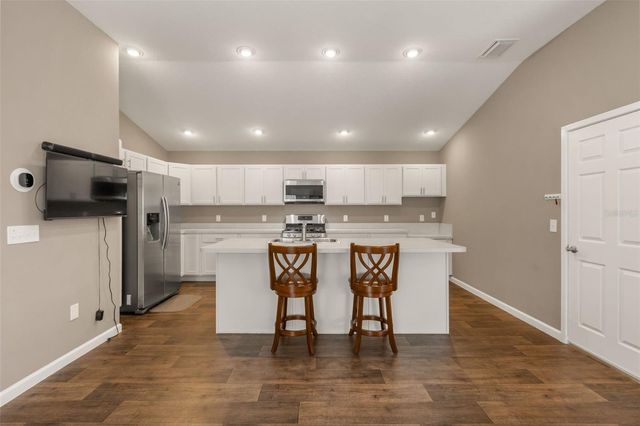 1930 RHETT ROAD, The Villages, FL 32163