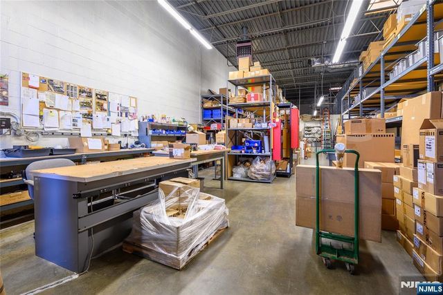 307 W Pleasantview Avenue, Hackensack, NJ 07601