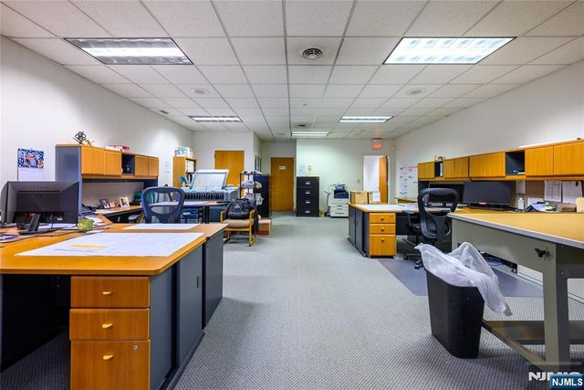 307 W Pleasantview Avenue, Hackensack, NJ 07601