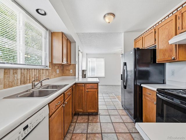 4064 S Himalaya Way, Aurora, CO 80013
