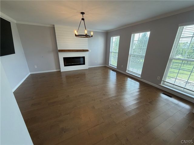 4458 Tabitha Crk Drive, Onondaga, NY 13215