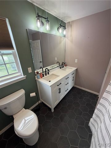 4458 Tabitha Crk Drive, Onondaga, NY 13215
