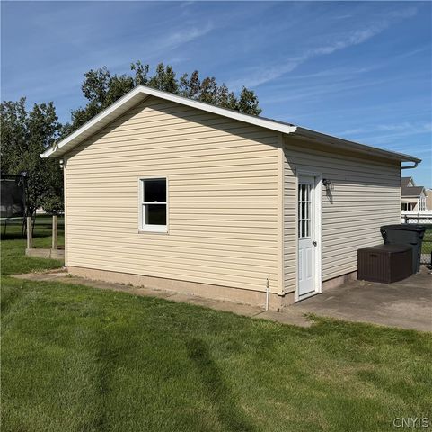 4458 Tabitha Crk Drive, Onondaga, NY 13215