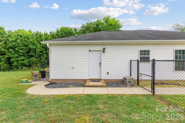 100 Centerview Street, Belmont, NC 28012