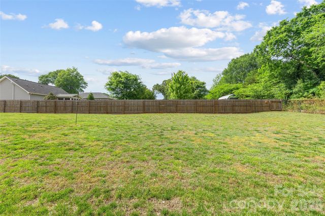 100 Centerview Street, Belmont, NC 28012