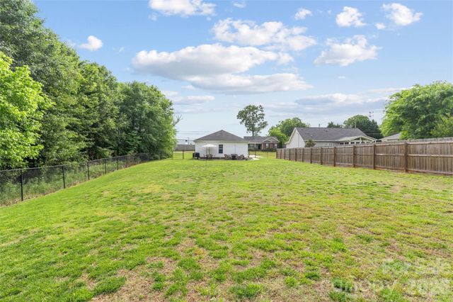 100 Centerview Street, Belmont, NC 28012