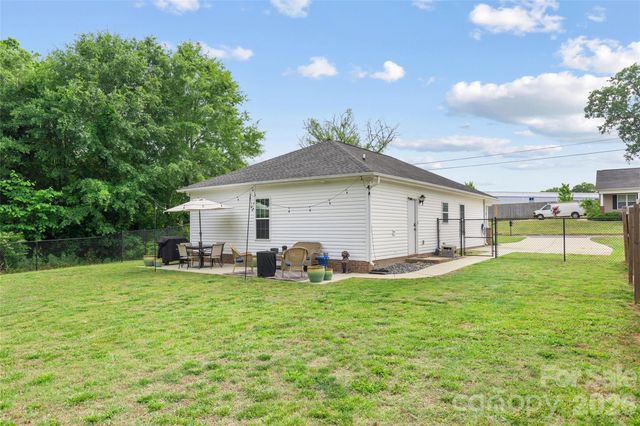 100 Centerview Street, Belmont, NC 28012