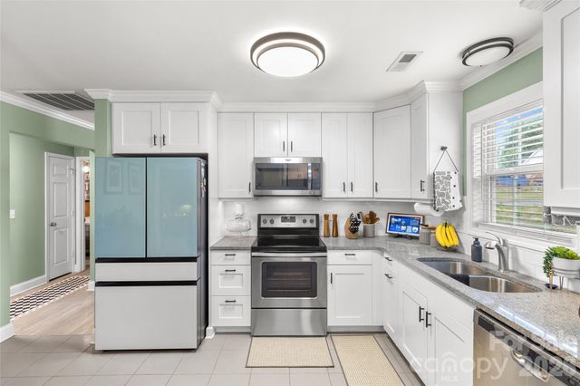 100 Centerview Street, Belmont, NC 28012